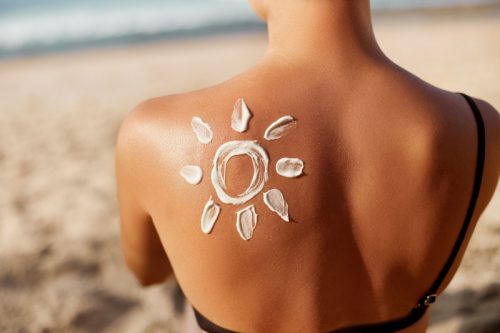 5 Important Reasons to Wear Sunscreen Daily